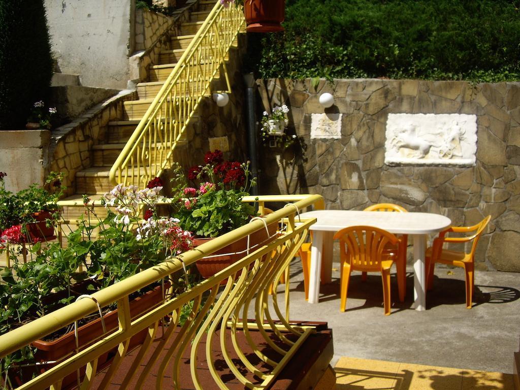 Guest House Rusalka Shipkovo  Exterior photo